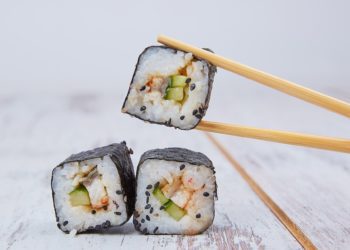 Attrezzature per sushi: quali non devono mancare nel kit di preparazione