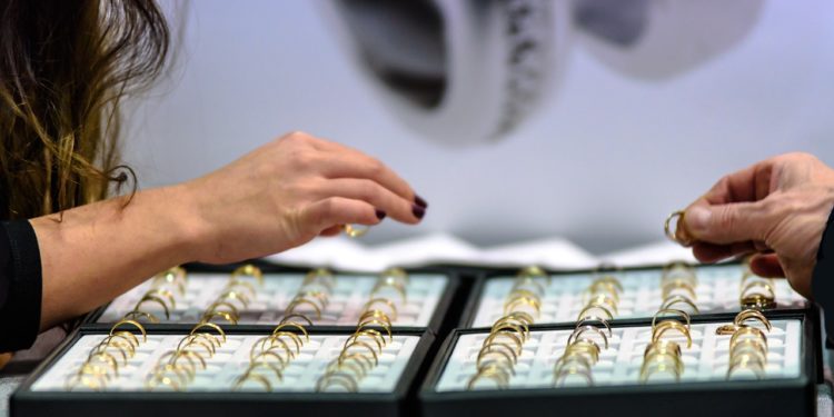 I 10 regali di gioielli più popolari per Natale