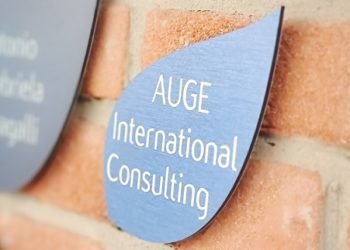 AUGE conquista una foglia sul Donor Tree della Fondazione IEO come esempio di responsabilità nei confronti della ricerca per la lotta al tumore