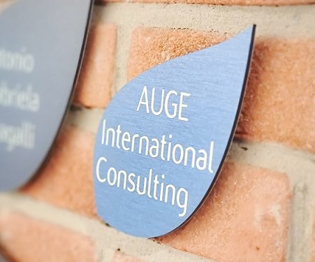 AUGE conquista una foglia sul Donor Tree della Fondazione IEO come esempio di responsabilità nei confronti della ricerca per la lotta al tumore