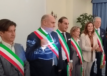 ISCHIA, NELL’INCONTRO CON IL MINISTRO DEL TURISMO SANTANCHE’ NESSUNO HA MAI CITATO I LAVORATORI STAGIONALI