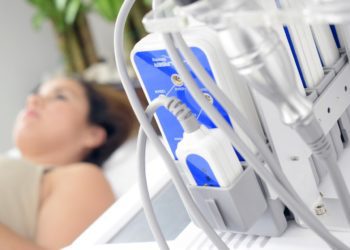 TUMORE DEL COLON RETTO: SCOPERTO ALLO IEO UN MARCATORE DELLE RECIDIVE