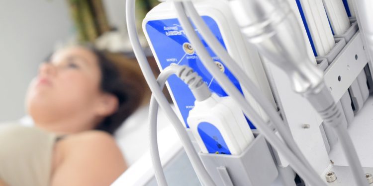 TUMORE DEL COLON RETTO: SCOPERTO ALLO IEO UN MARCATORE DELLE RECIDIVE