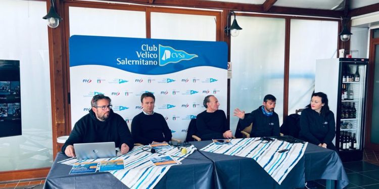AL VIA I CORSI DI VELA DEL CLUB VELICO SALERNITANO