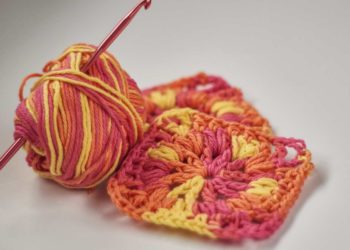 I must della stagione primaverile: la borsa granny