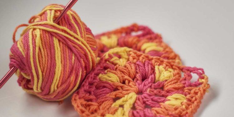 I must della stagione primaverile: la borsa granny