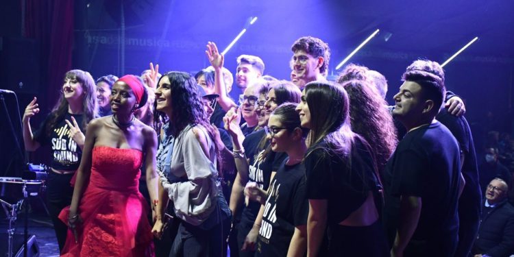 Aniello Misto e i giovani talenti della Sud In Sound presentano il progetto “E suonn so’ speranz’”