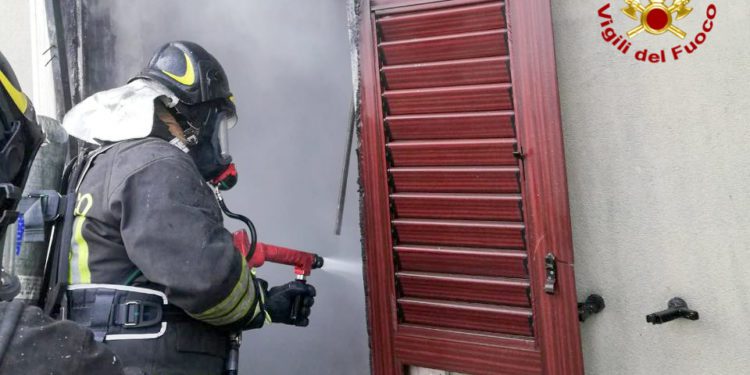 APPARTAMENTO IN FIAMME NELL’AVELLINESE