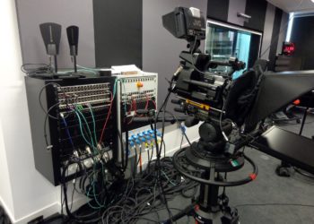 C’è Posta per te: quanto guadagnano i protagonisti e gli ospiti?