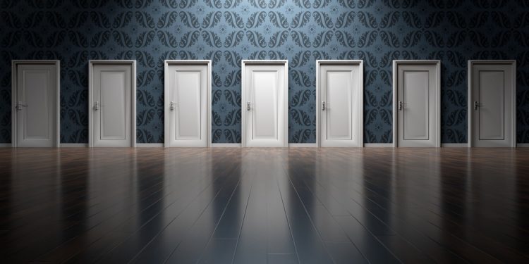 Come alzare le porte di casa