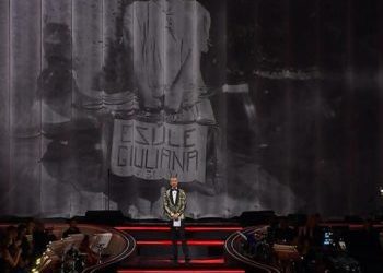 Sanremo 2023, Amadeus ricorda le Foibe: “La libertà non si conquista rimuovendo”| Il discorso completo