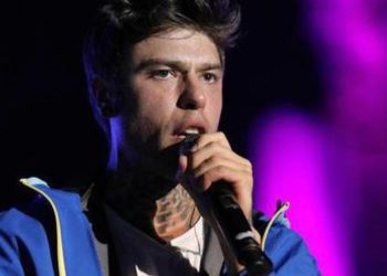 Sanremo 2023, Codacons ringrazia Fedez: “Ha dato spazio ai consumatori”
