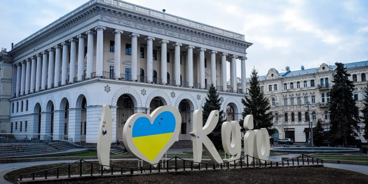 Biden raggiunge la città di Kiev