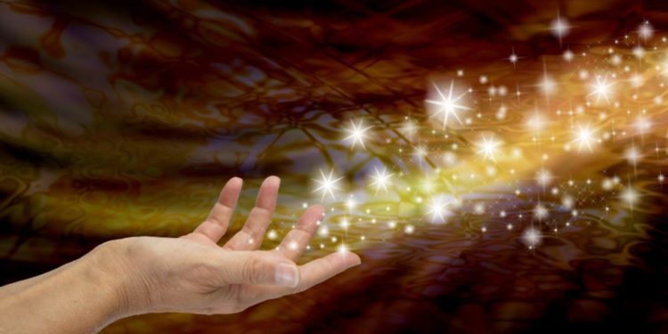 Magia bianca: come si usa per far innamorare un uomo?