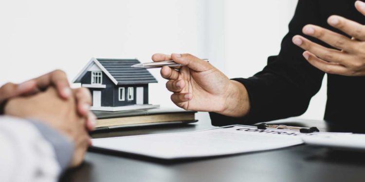 Come diventare agente immobiliare