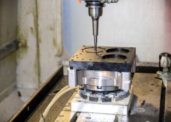 Protolabs con Hubs aumenta la capacità produttiva mondiale