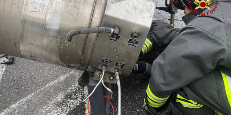 Zelo Buon Persico: Intervento del Nucleo Nbcr su SP16 | Il video