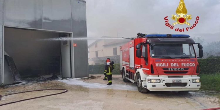 CAPANNONE IN FIAMME NEL PERUGINO