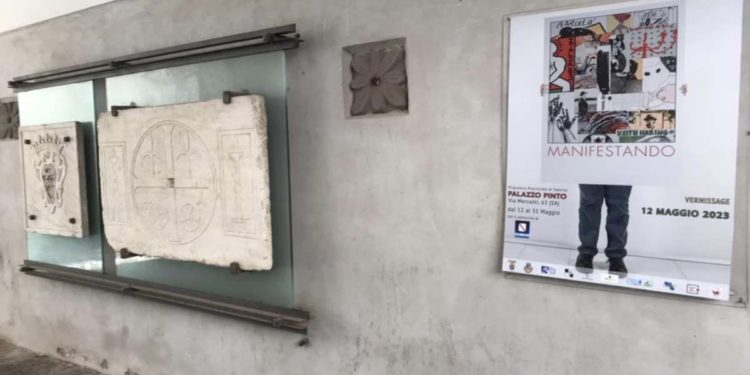 L’iniziativa della Soprintendenza e dell’Associazione Kaos 48 nell’ambito della mostra Manifestando ARTE E COMUNICAZIONE VISIVA ALLA PINACOTECA DI SALERNO