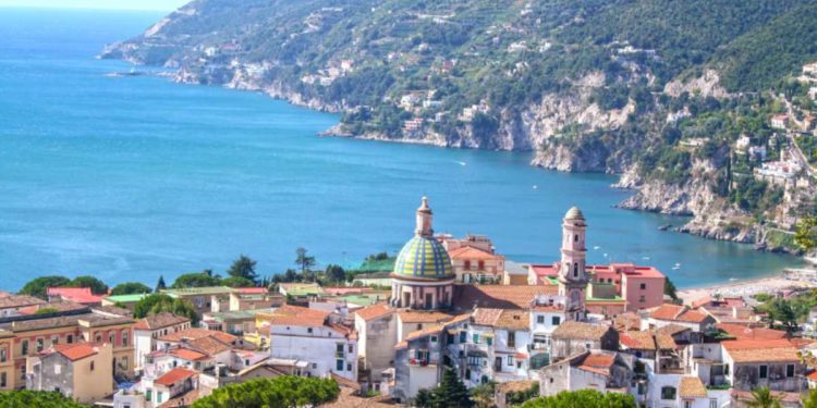 Vietri sul Mare. Dal 30 maggio al 2 giugno alle 19.30  alla Villa comunale “Incontriamoci con la Musica”