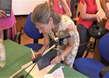 “FIGLIE DEL SILENZIO”, PRESENTATO AD ISCHIA IL LIBRO DELLA DOTT.SSA EMILIA CECE SULLE TORTUOSE VIE DEL DESIDERIO FEMMINILE TRA GUERRA E TEMPO DI PACE