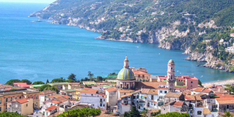 Vietri sul Mare. Il 5 luglio sfilata e concerto della Fanfara dei Bersaglieri diretta dal I° luogotenente Marco Di Lucia