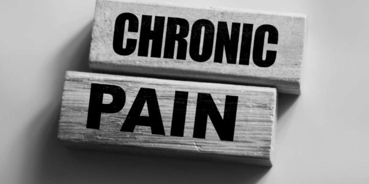 Dolore cronico: 14 milioni ne soffrono e 4 su 10 da oltre 10 anni. Le soluzioni senza uso di farmaci