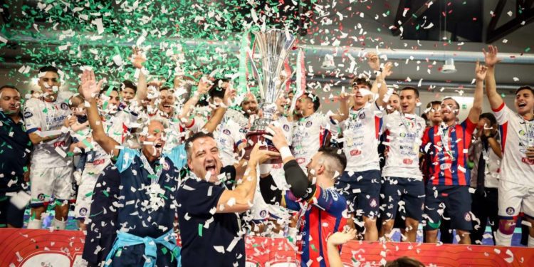 LA TURBOLENZA NON SPAVENTA E L’ATTERRAGGIO E’ DEI PIU’ DOLCI. LA FELDI EBOLI E’ SUPER CAMPIONE D’ITALIA!