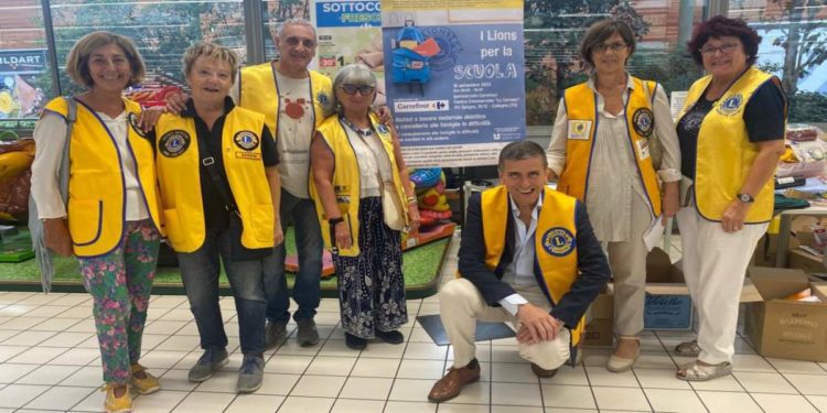 Raccolta di materiale scolastico per aiutare oltre 2mila bambini a Torino