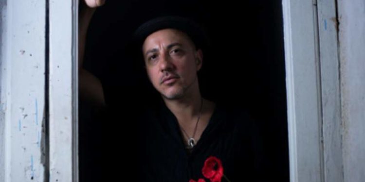 DARIO SANSONE CANTA “BELLA CIAO” IN NAPOLETANO IN OCCASIONE DEL DOCUMENTARIO “QUATTRO GIORNI PER LA LIBERTA’: NAPOLI 1943” IN ONDA SU RAI 3