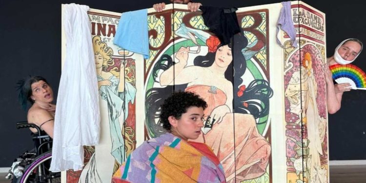 Dalla LOMBARDIA arriva fino in Puglia FREAK OUT!!! spettacolo che favorisce l’accessibilità di performer con disabilità in scena per A MAGLIE LARGHE il 30 OTTOBRE