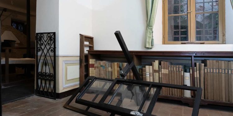 CASA LEOPARDI: IL MINISTRO SANGIULIANO IN VISITA ALL’APERTURA MOSTRA D’ARTE CONTEMPORANEA BIBLIOTECA LEOPARDI