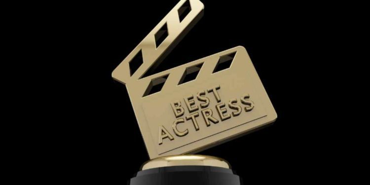 Cinema: l’attrice Emanuela Mascherini al cinema dal 30 novembre come protagonIsta di DOPPIA COPPIA di Igor Biddau