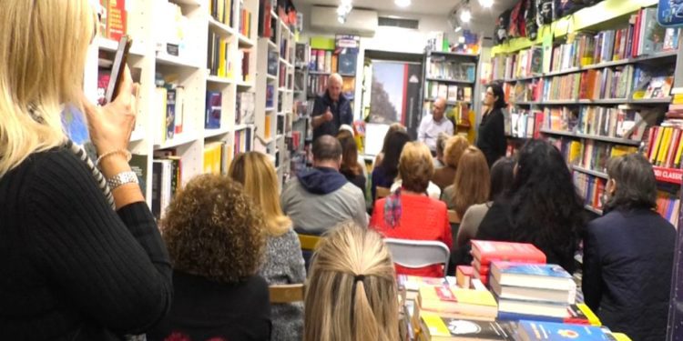 COME CONIUGARE A ISCHIA IL TURISMO DI QUALITÀ CON LA TUTELA DEL TERRITORIO: PRESSO LA LIBRERIA MONDADORI L’INTERESSANTE DIBATTITO TRA TRE SCRITTORI ISOLANI