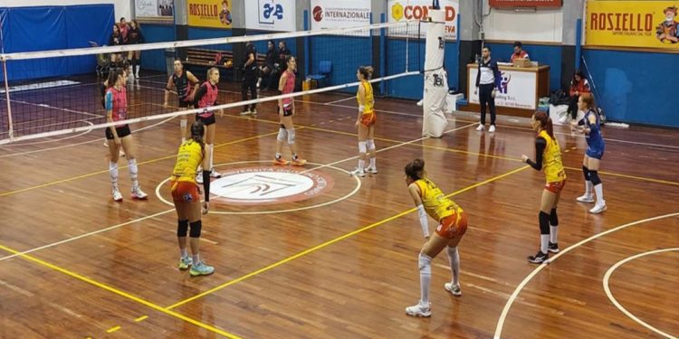 ACCADEMIA SCONFITTA IN TRE SET DAL POZZUOLI