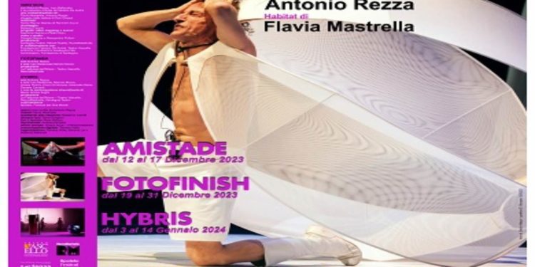 Antonio Rezza e Flavia Mastrella Dal 12 al 17 dicembre AMISTADE – dal 19 al 31 dicembre FOTOFINISH – dal 3 al 14 gennaio 2024 HYBRIS