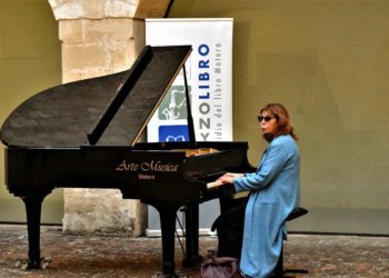 Rita Marcotulli, l’icona del jazz italiano acclamata sui più importanti palcoscenici internazionali, chiude a Matera l’edizione del 2023 di Gezziamoci