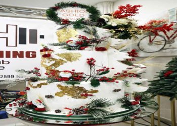 CALOROSI CONSENSI PER IL FASHION GOLD CHRISTMAS: PREMI, SFILATE, MUSICA E TANTO GLAMOUR A VILLA RUGGIERO PER UN EVENTO STELLARE