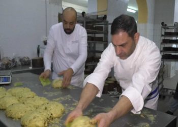 PANETTONE AL CIOCCOLATO: L’ISCHITANO ALESSANDRO SLAMA E’ VICE CAMPIONE ITALIANO COL SUO “WONKA”