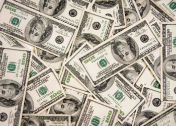 Stati Uniti, crescita economica Q4 supera le aspettative