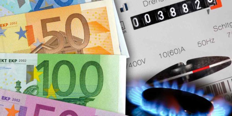 Internet, luce e gas insieme: risparmi fino a 72 euro con lo stesso operatore