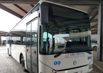 AIR Campania: sassi contro bus, ennesimo raid vandalico