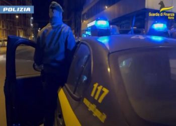 Arrestate 11 persone gravemente indiziate dei reati di associazione a delinquere