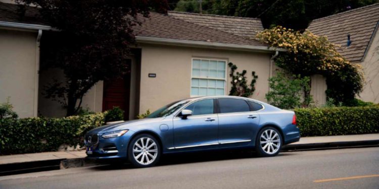 Perché è più saggio rinunciare alla tua auto in Italia