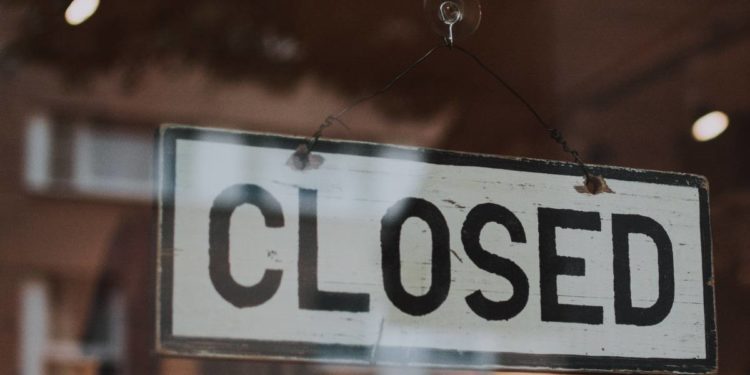 Commercio, dal 2012 spariti 111mila negozi nelle città