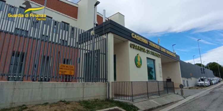 Contrasto all’immigrazione clandestina e truffa aggravata per il conseguimento di erogazioni pubbliche