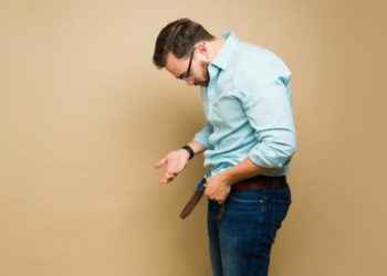 Come aiutare il tuo partner a letto