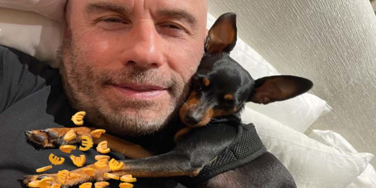 John Travolta, a quanto ammonta il suo compenso come ospite a Sanremo 2024