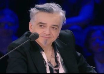 Sanremo, Mengoni cita Morgan sul palco e lui replica: “Non ho visto, festival non mi interessa”