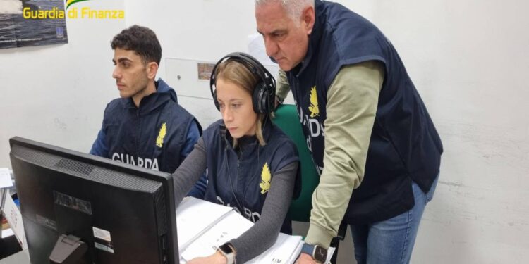 Scoperta centrale di riciclaggio internazionale a Portici ed Ercolano